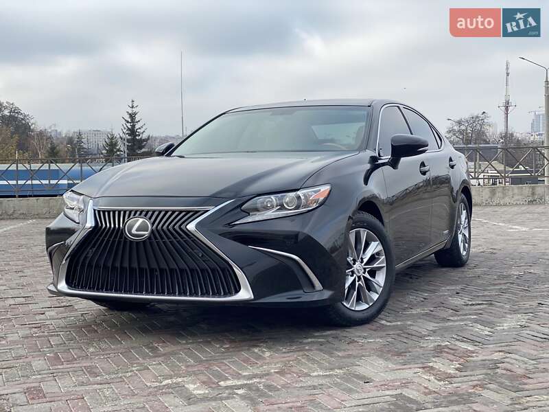 Седан Lexus ES 2013 в Владимире