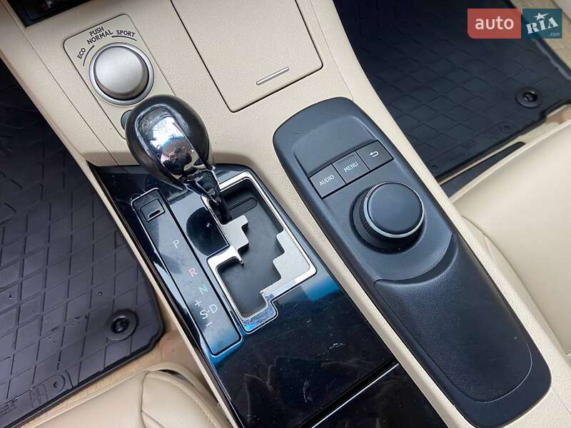 Седан Lexus ES 2013 в Владимире