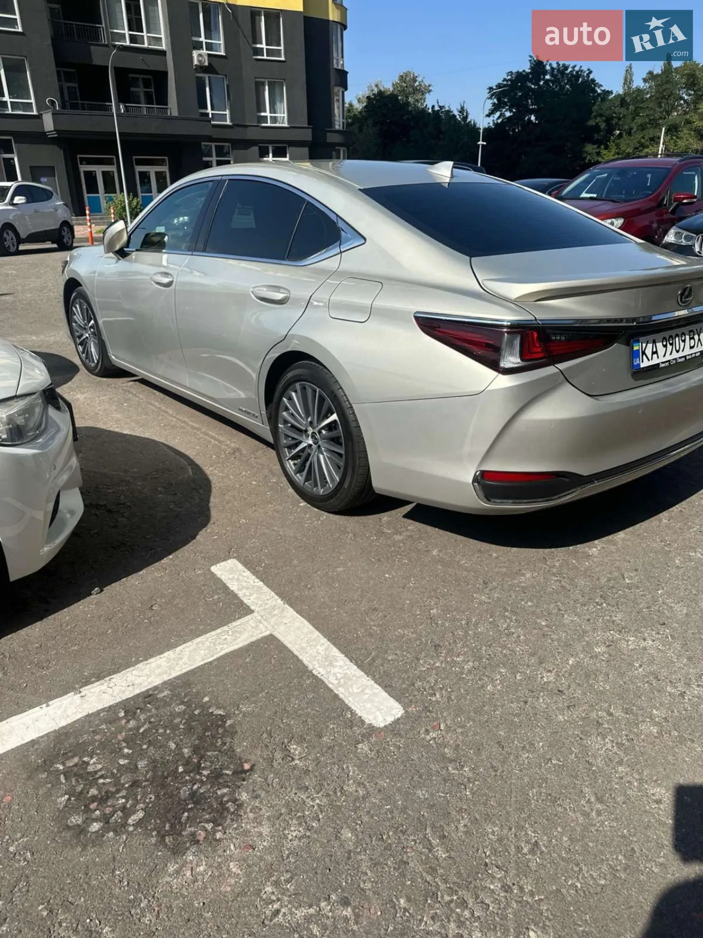2022 Lexus ES - мініатюра 4