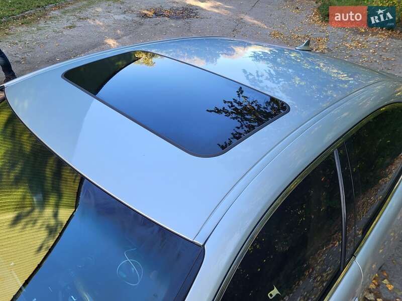 Седан Lexus ES 2014 в Киеве