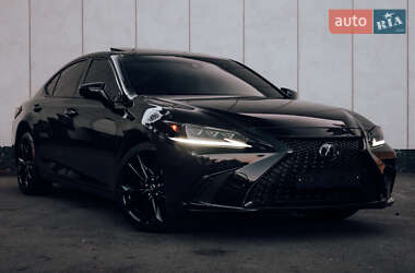 Седан Lexus ES 2019 в Києві