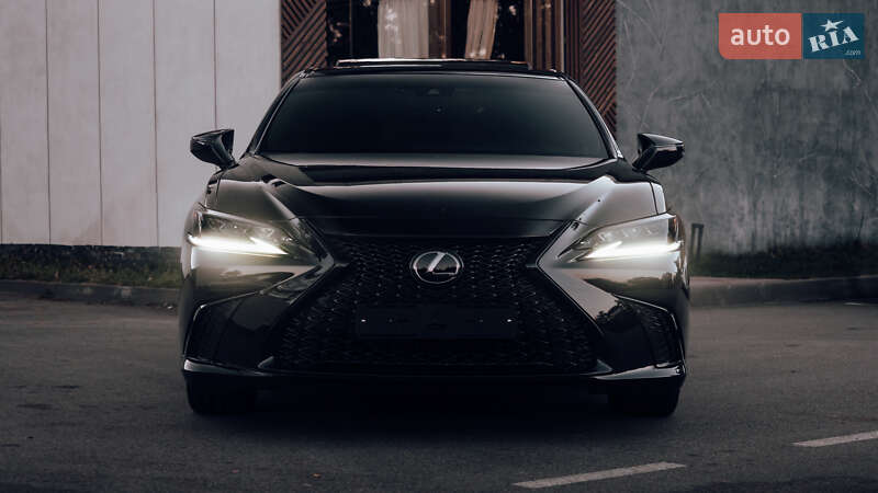 Седан Lexus ES 2019 в Києві