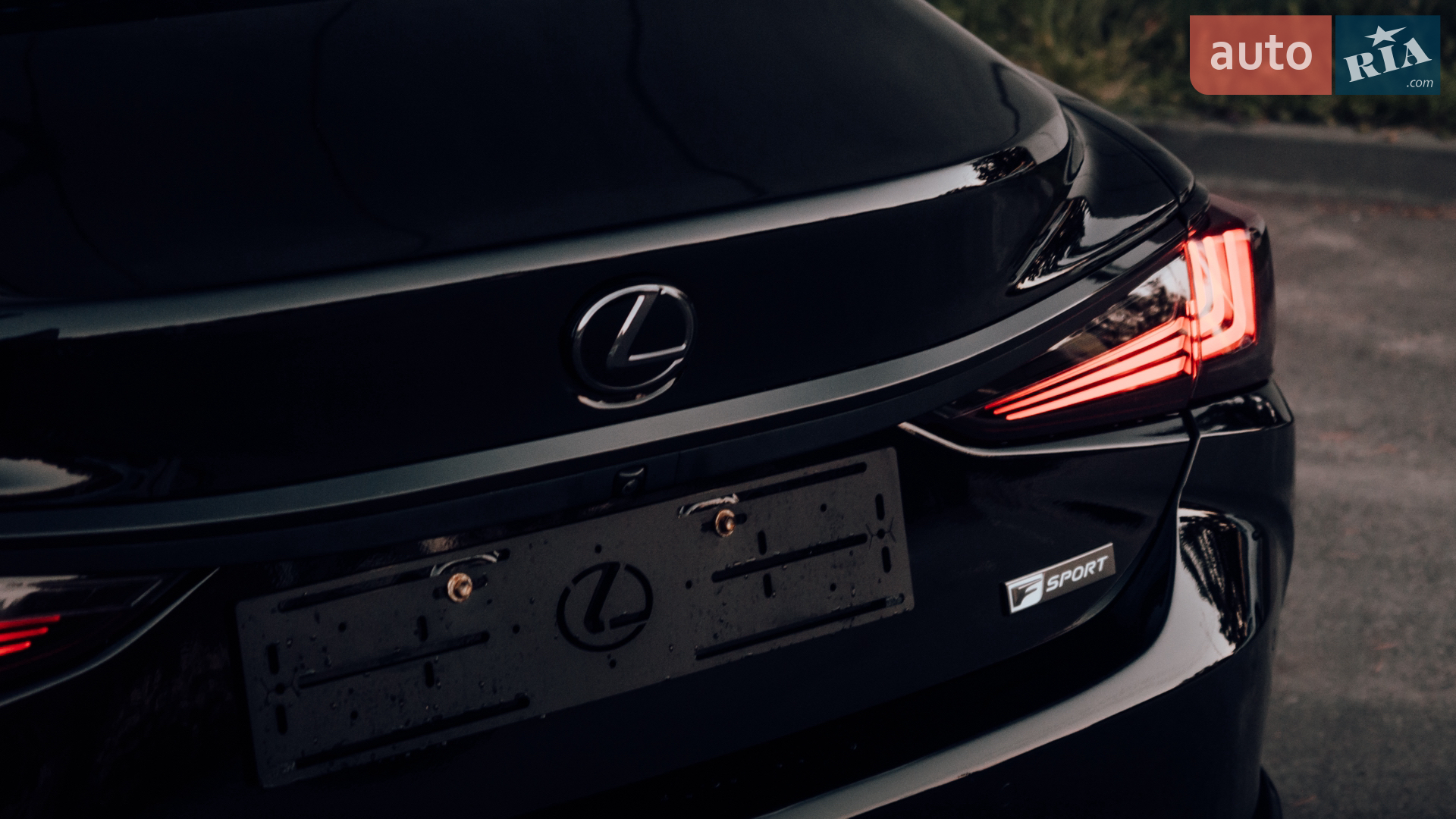 2019 Lexus ES - мініатюра 19