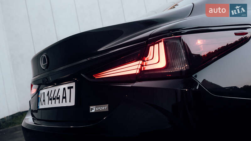 Седан Lexus ES 2019 в Києві