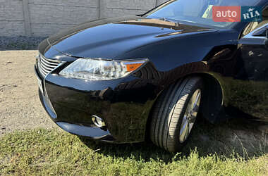 Седан Lexus ES 2014 в 