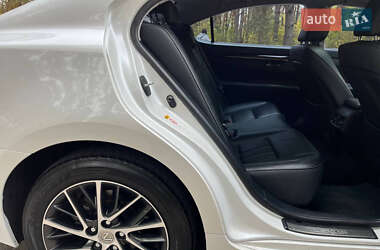 Седан Lexus ES 2015 в 