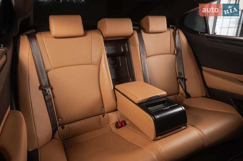 Седан Lexus ES 2019 в Одессе