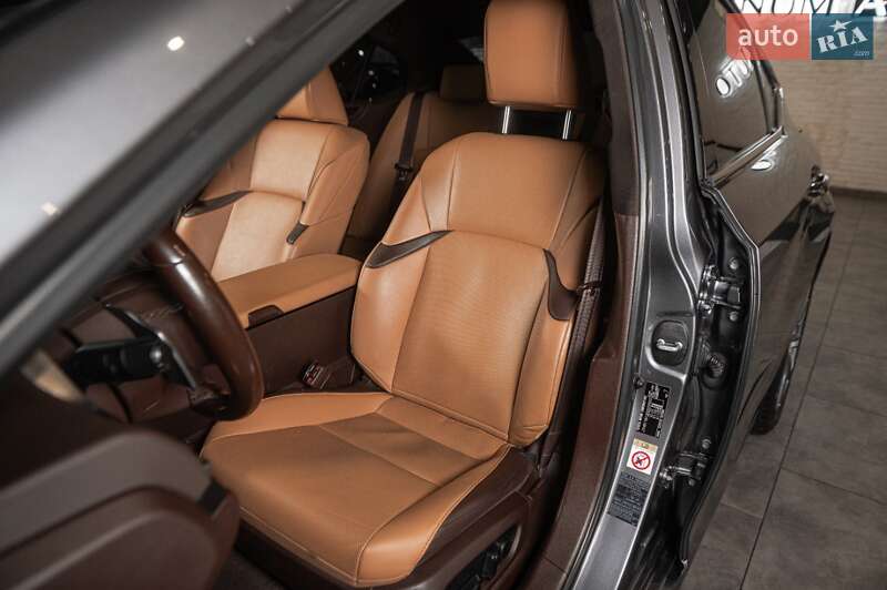 Седан Lexus ES 2019 в Одессе
