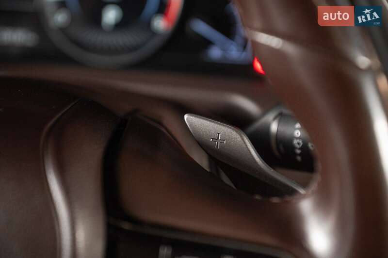 Седан Lexus ES 2019 в Ужгороде