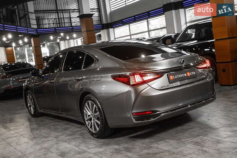 Седан Lexus ES 2019 в Одессе