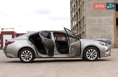 Седан Lexus ES 2015 в 