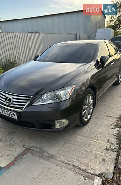 Седан Lexus ES 2010 в 