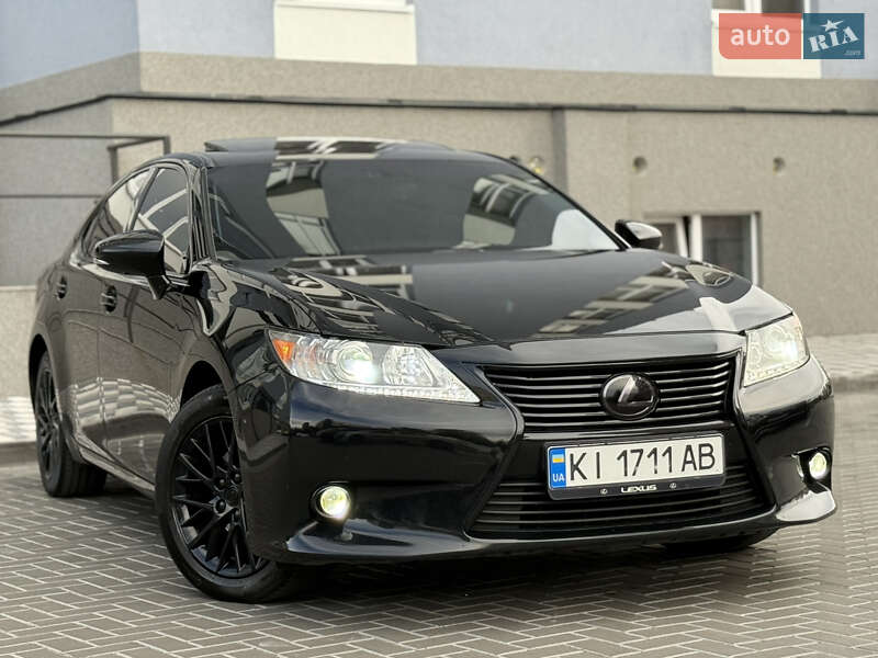 Седан Lexus ES 2014 в Білій Церкві