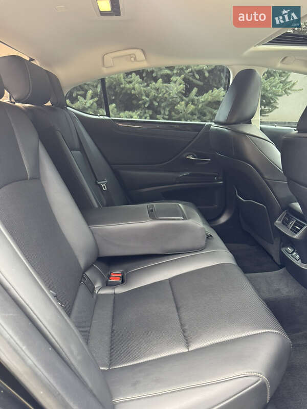Седан Lexus ES 2021 в Чайках фото 20 Седан Lexus ES 2021 в Чайках