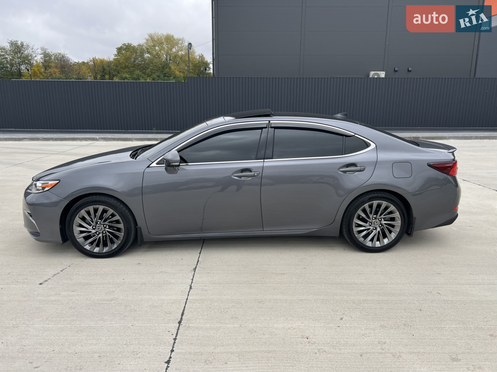 2018 Lexus ES - мініатюра 13