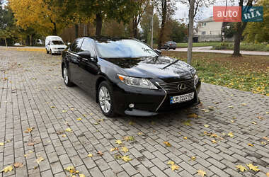 Седан Lexus ES 2015 в Києві