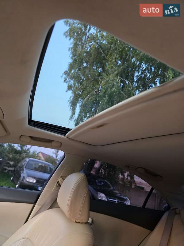 Седан Lexus ES 2007 в Ровно