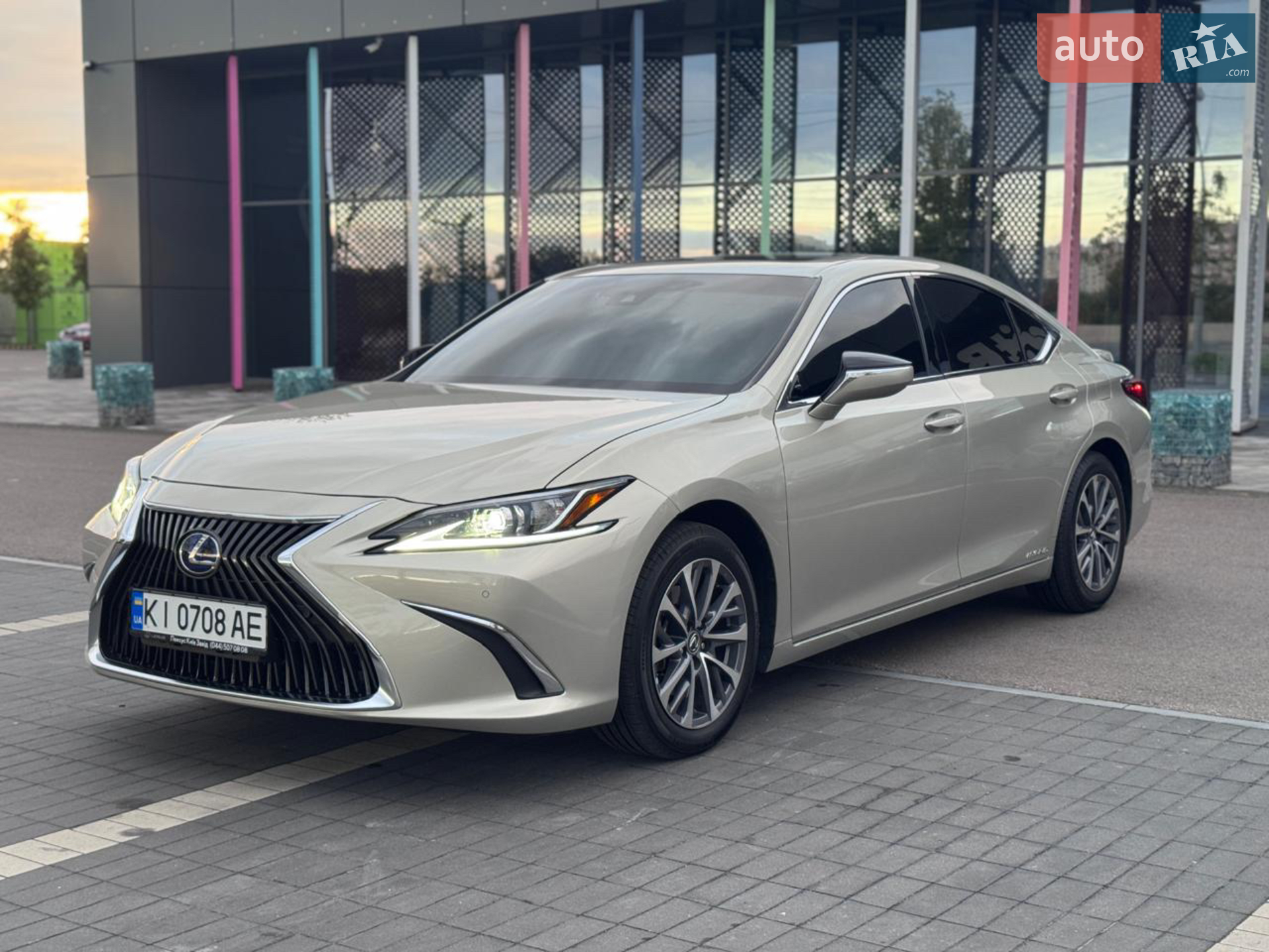 2021 Lexus ES - мініатюра 3