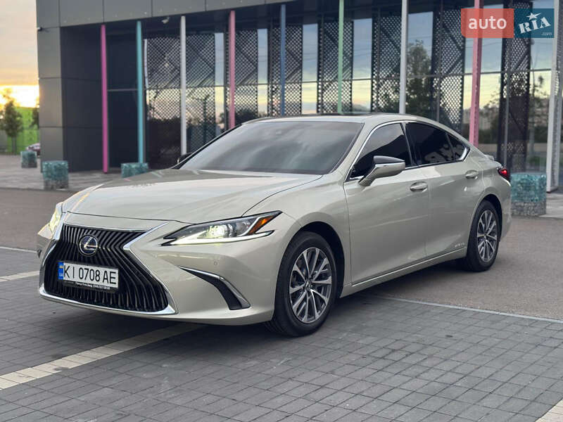 Седан Lexus ES 2021 в Киеве