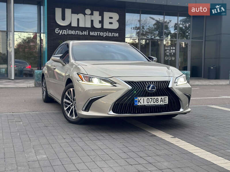 Седан Lexus ES 2021 в Киеве