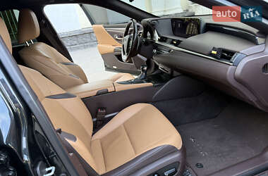 Седан Lexus ES 2021 в Киеве
