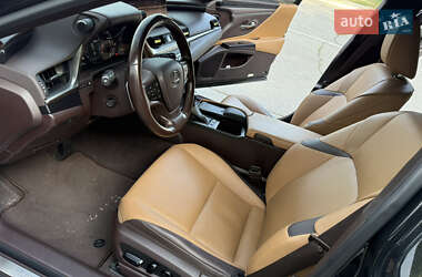 Седан Lexus ES 2021 в Киеве