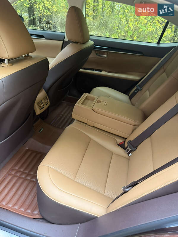 Седан Lexus ES 2017 в Днепре фото 10 Седан Lexus ES 2017 в Днепре