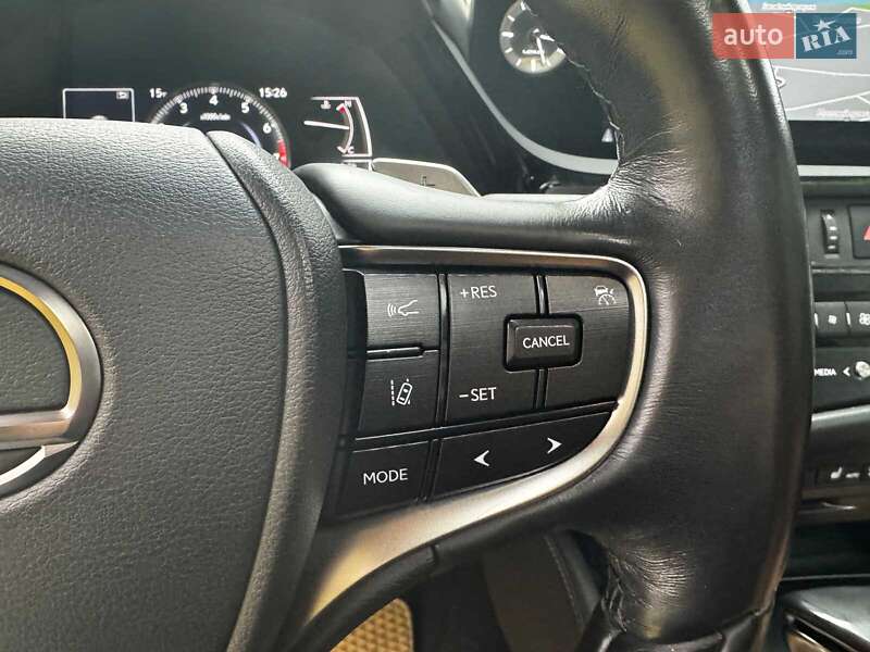 Седан Lexus ES 2021 в Києві
