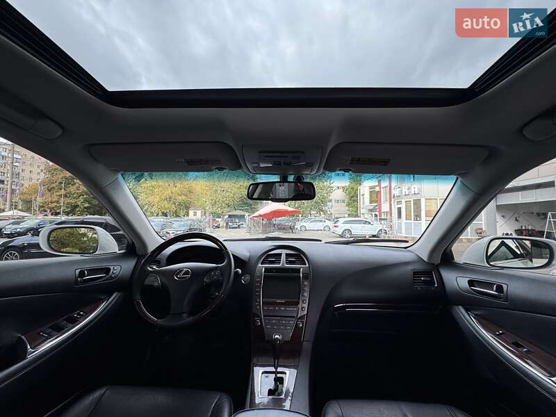 Седан Lexus ES 2012 в Одесі