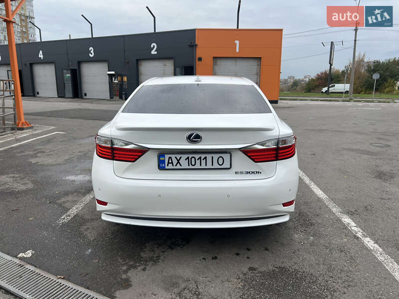 Седан Lexus ES 2012 в Харькове