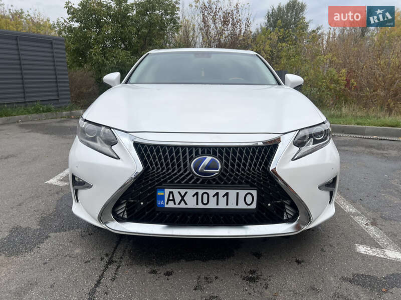 Седан Lexus ES 2012 в Харькове