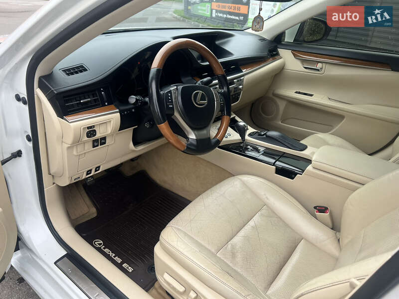Седан Lexus ES 2012 в Харькове