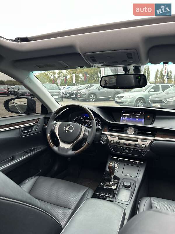 Седан Lexus ES 2015 в Белогородке фото 22 Седан Lexus ES 2015 в Белогородке