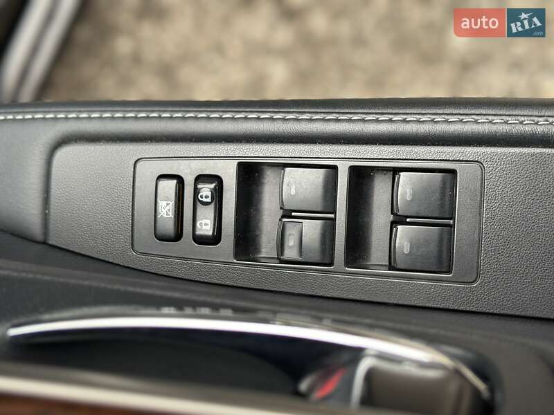 Седан Lexus ES 2015 в Белогородке фото 31 Седан Lexus ES 2015 в Белогородке