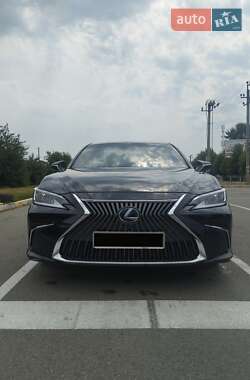 Седан Lexus ES 2018 в Києві