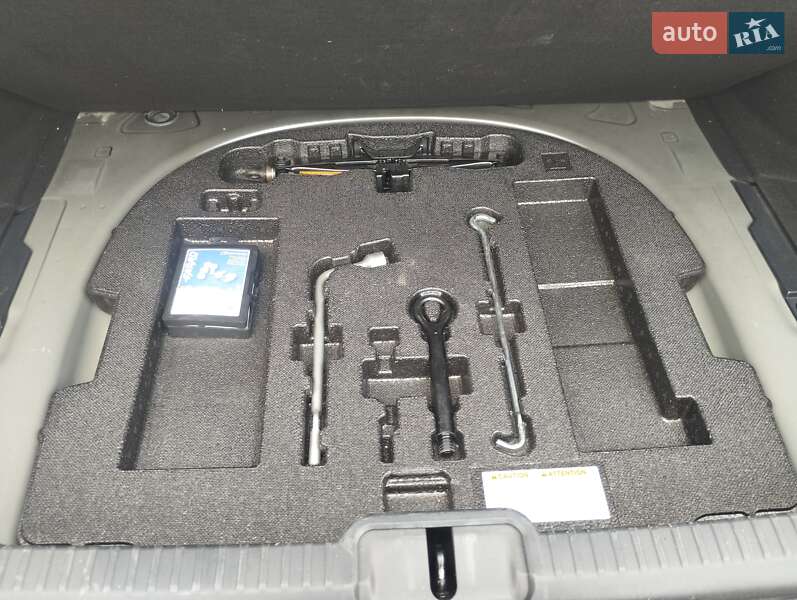 Седан Lexus ES 2018 в Києві