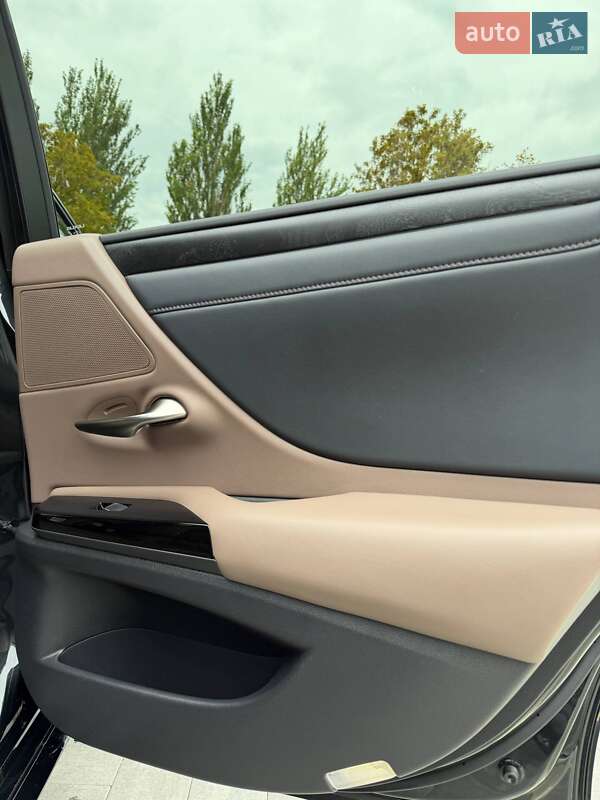 Седан Lexus ES 2023 в Днепре фото 13 Седан Lexus ES 2023 в Днепре