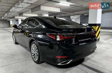 Седан Lexus ES 2022 в 
