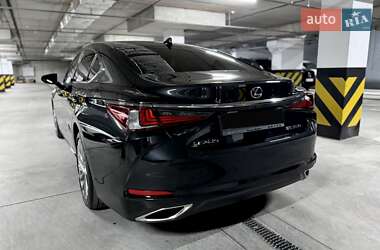 Седан Lexus ES 2022 в 