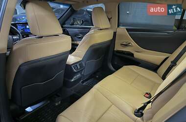 Седан Lexus ES 2022 в 