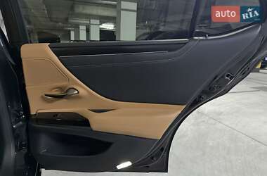 Седан Lexus ES 2022 в 