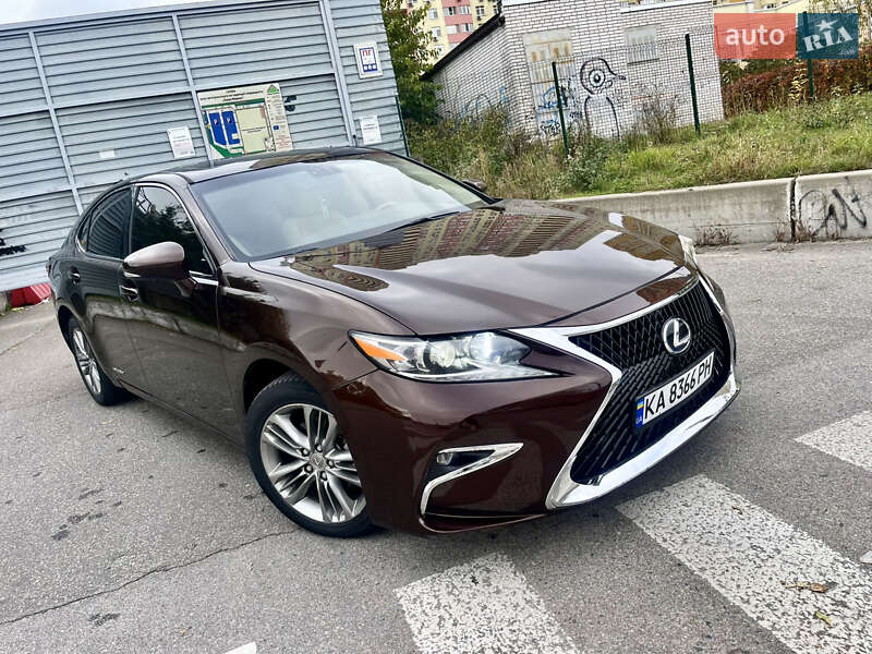 Седан Lexus ES 2015 в Киеве фото 16 Седан Lexus ES 2015 в Киеве