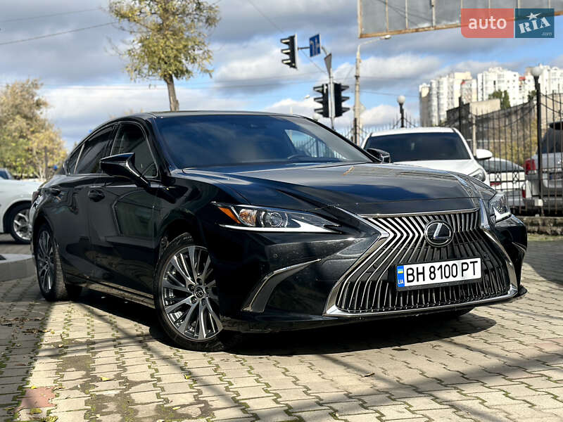 Седан Lexus ES 2020 в Одесі