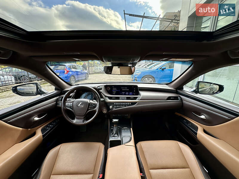 Седан Lexus ES 2020 в Одесі