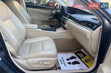 Седан Lexus ES 2014 в 