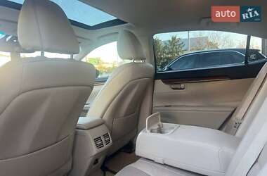 Седан Lexus ES 2014 в 