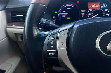 Седан Lexus ES 2014 в 