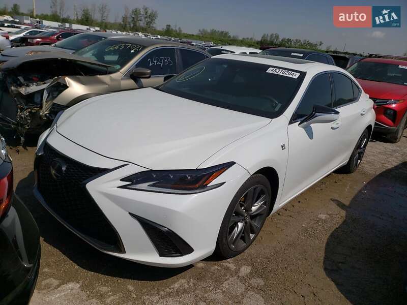 Lexus ES 2019
