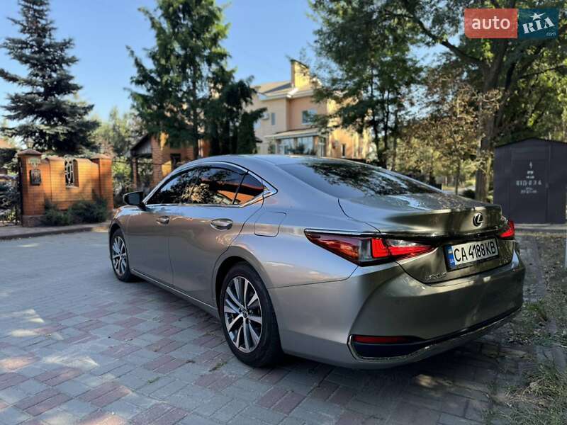 Седан Lexus ES 2018 в Черкассах фото 3 Седан Lexus ES 2018 в Черкассах