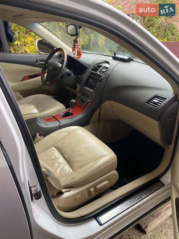 Седан Lexus ES 2007 в Полтаві